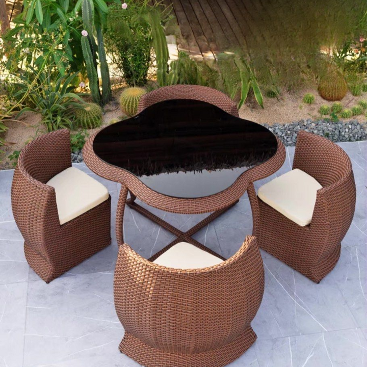 YENDE Compact Outdoor Table And Chairs