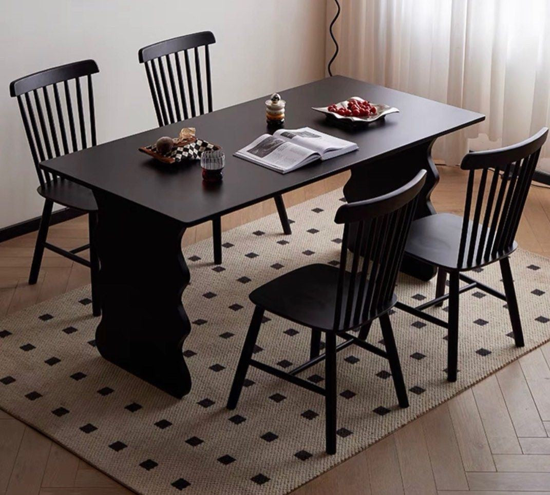 HUERTA Modern Classic Dining Table