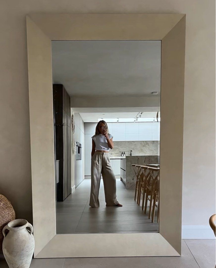 DIXIE Modern Standing Mirror