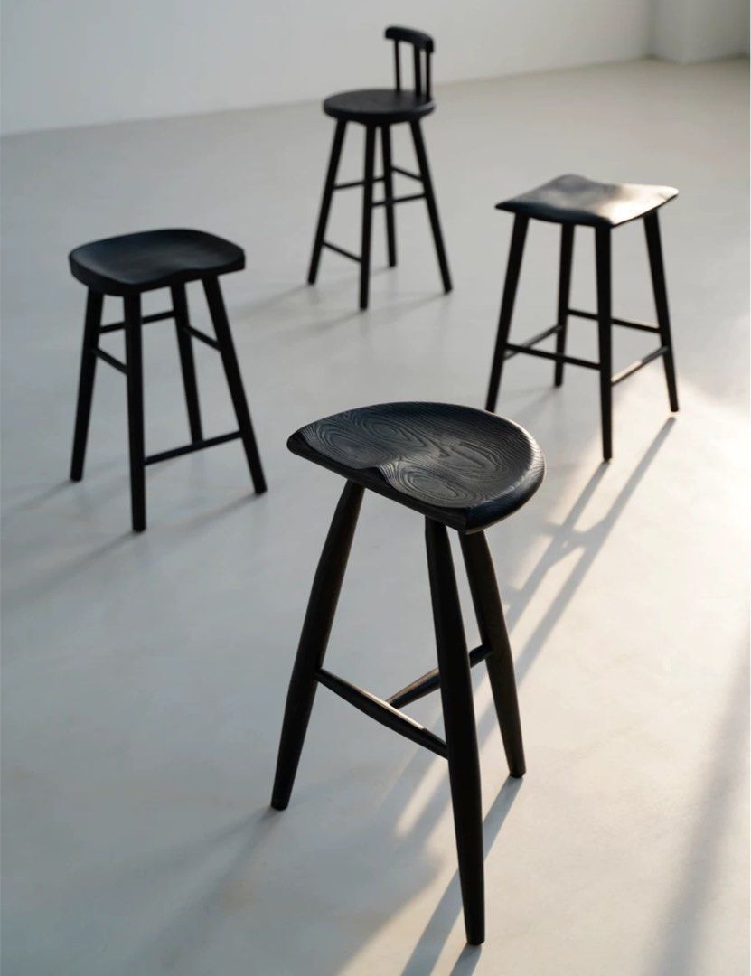 GEGEA Modern Black Solid Wood Stool