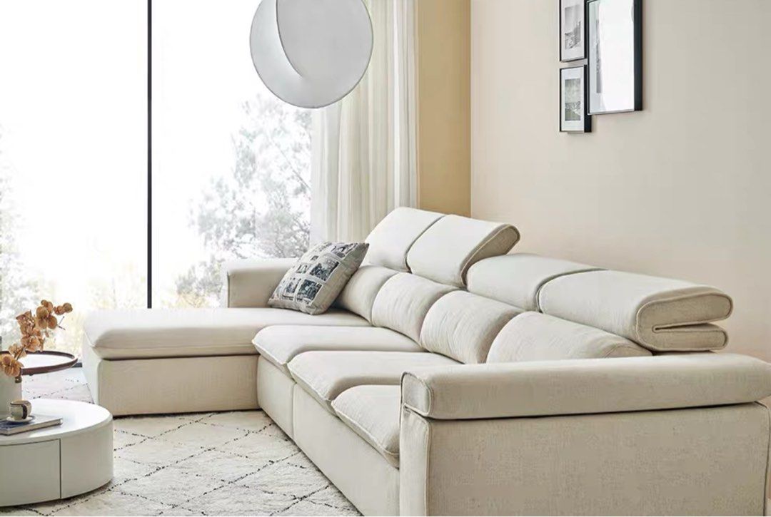 XYREN Sectional Sofa With Adjustable Headrest