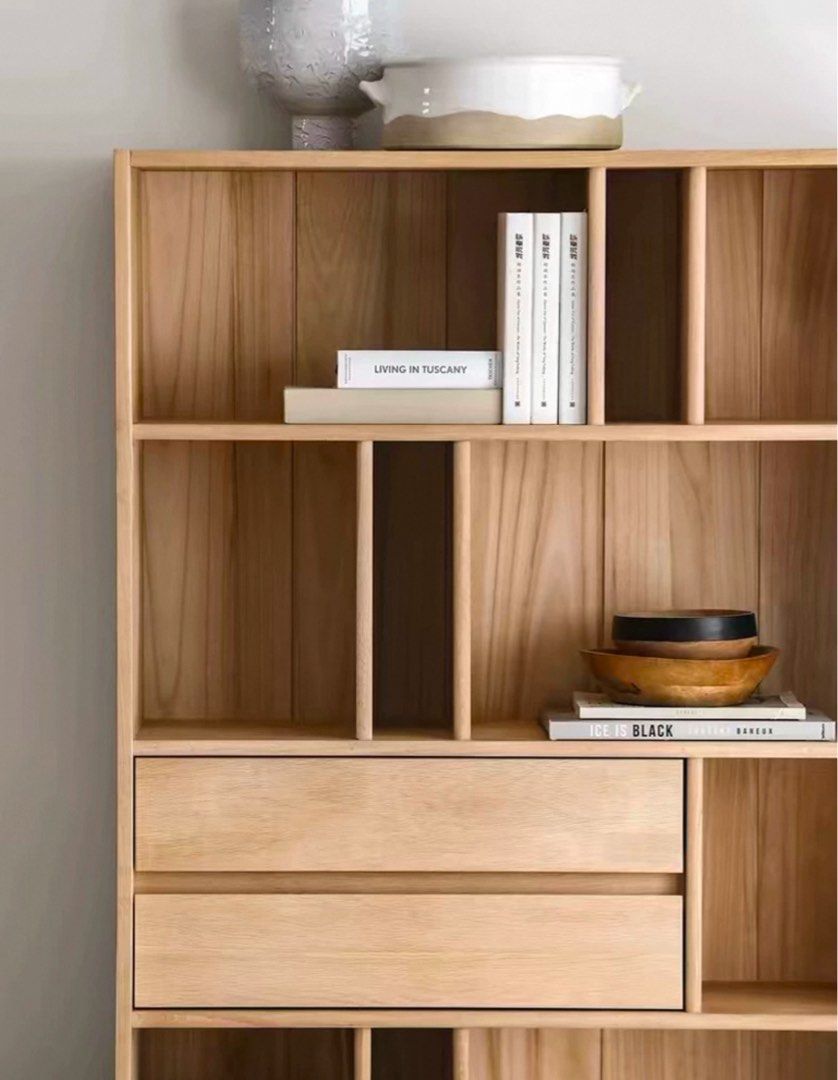 HAYDE Modern Solid Wood Bookshelf