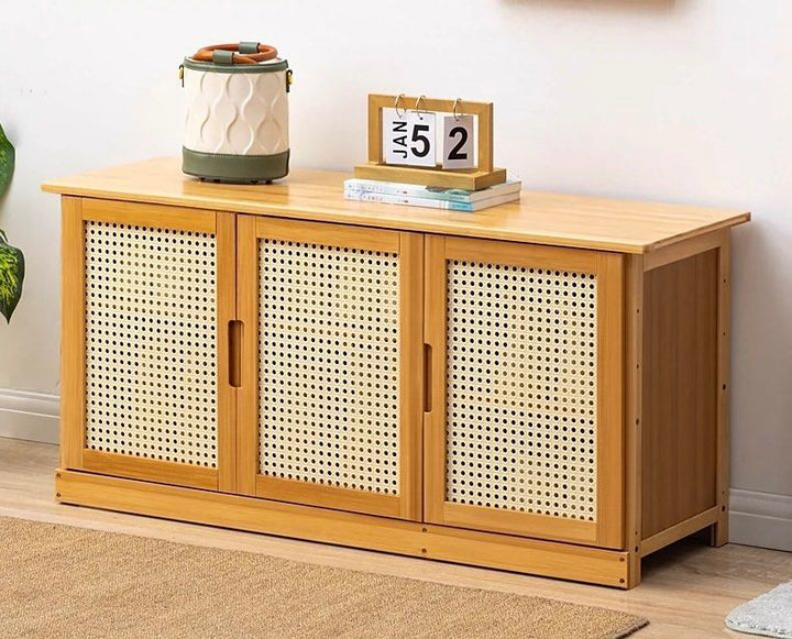 HALSTON Rustic Rattan Shoe Bench