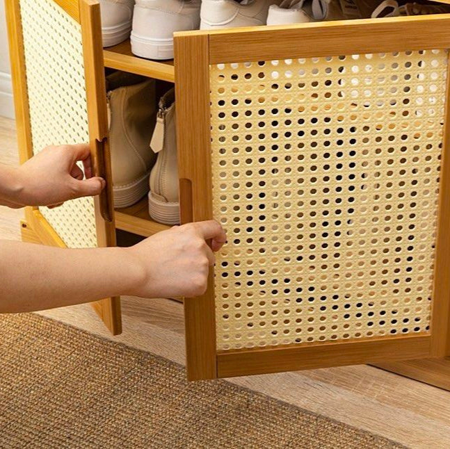 HALSTON Rustic Rattan Shoe Bench