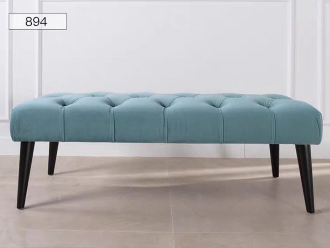 LEOPOLD Classic Tufted Bench