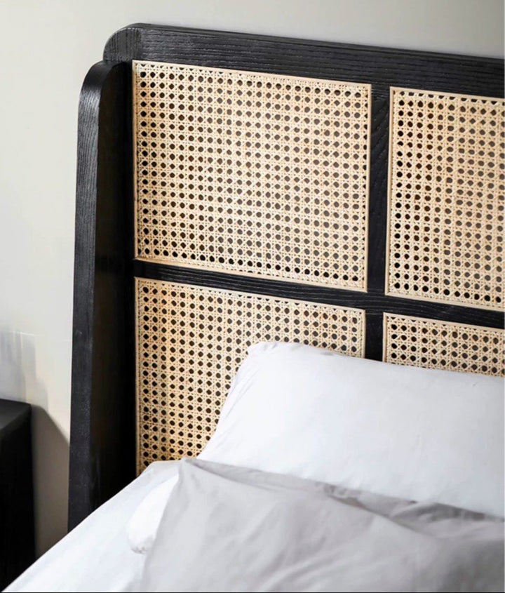 JOHNA Vintage Rattan Bedframe