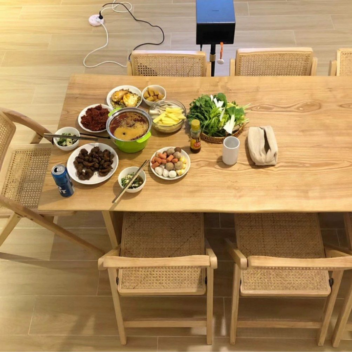 IDRIS Modern Solid Wood Dining Table
