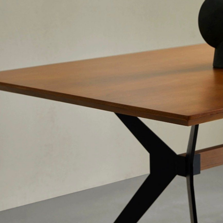 HARLOWE Modern Solid Wood Dining Table