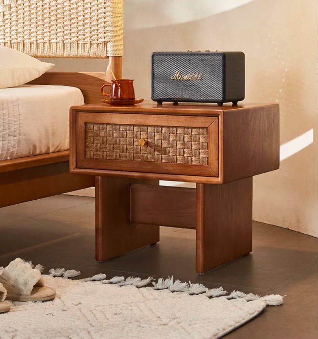KLIOUS Vintage Rattan Bedside Table