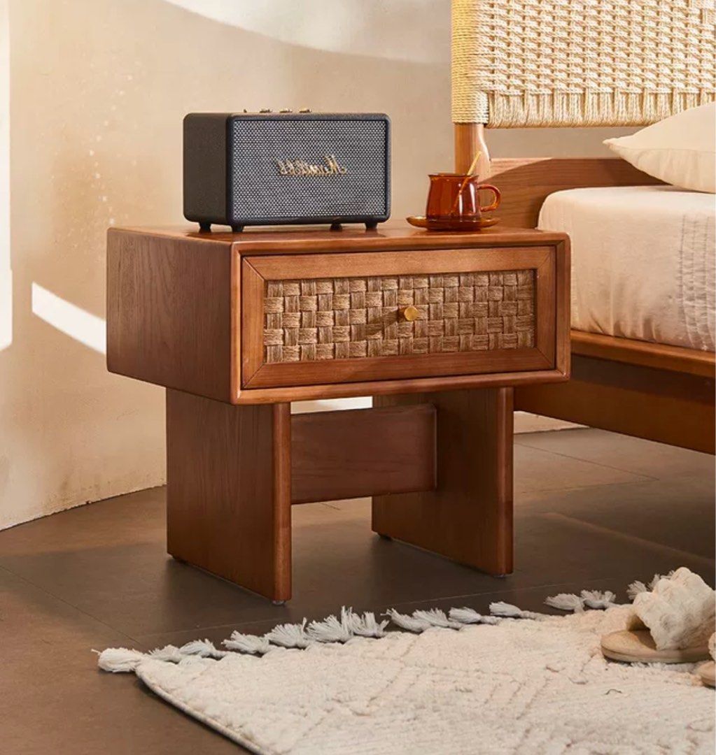KLIOUS Vintage Rattan Bedside Table