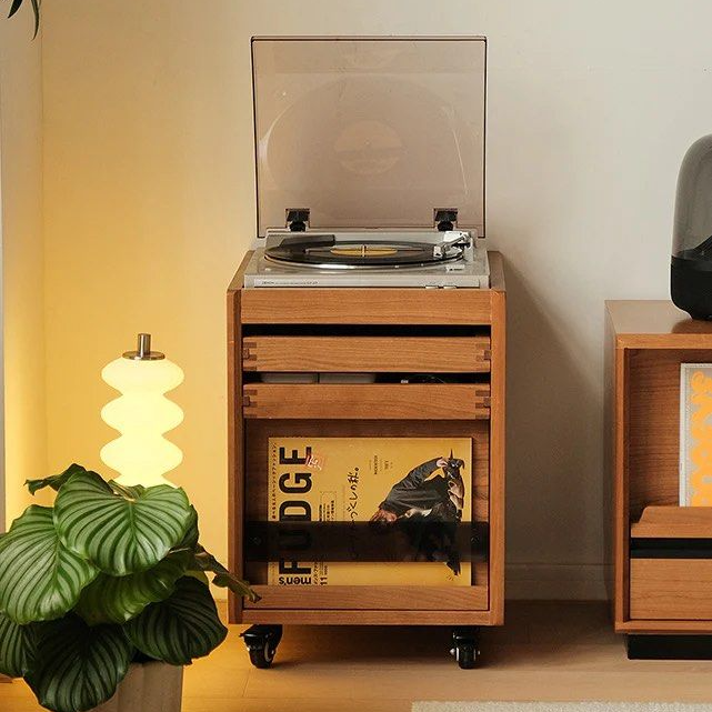 ROSLIN Bedside Table With Wheels