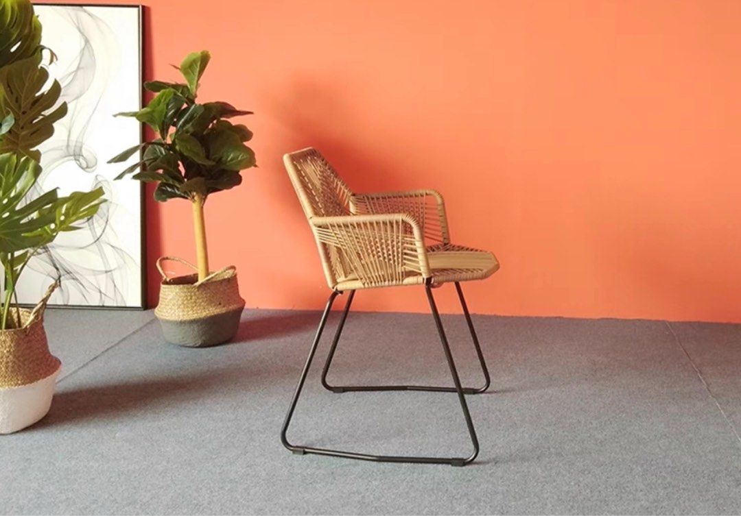 JUXON Modern Outdoor Rattan Chair