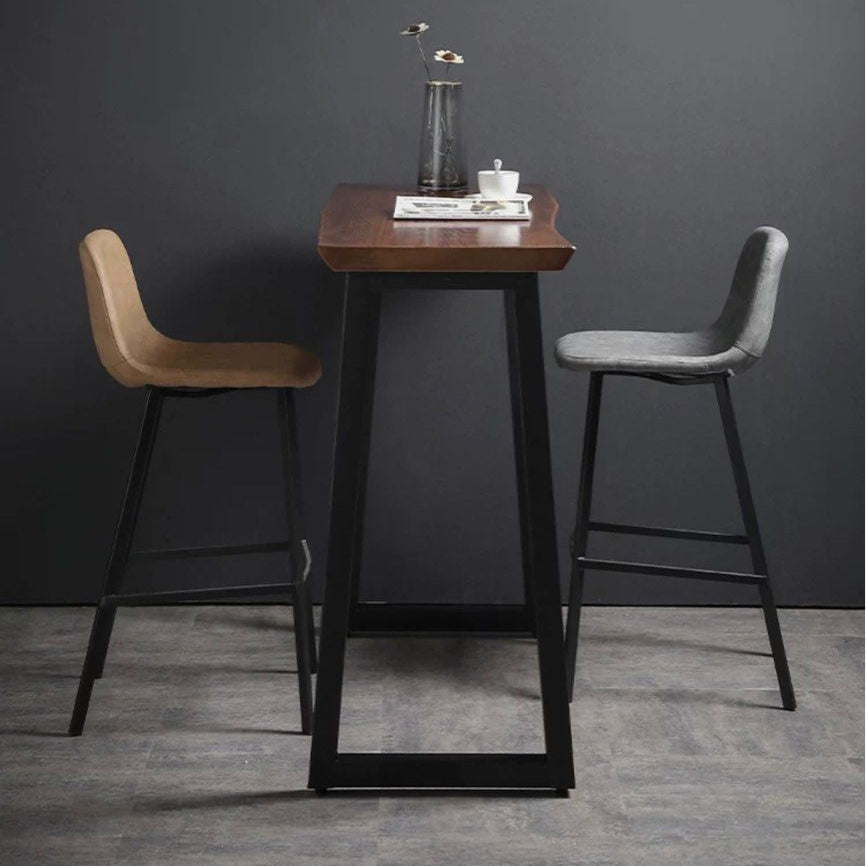 TERREN Rustic Bar Table & Stools