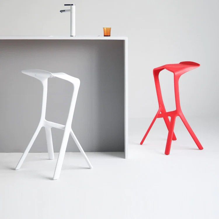 LEVI Creative Bar Stool (set of 2)