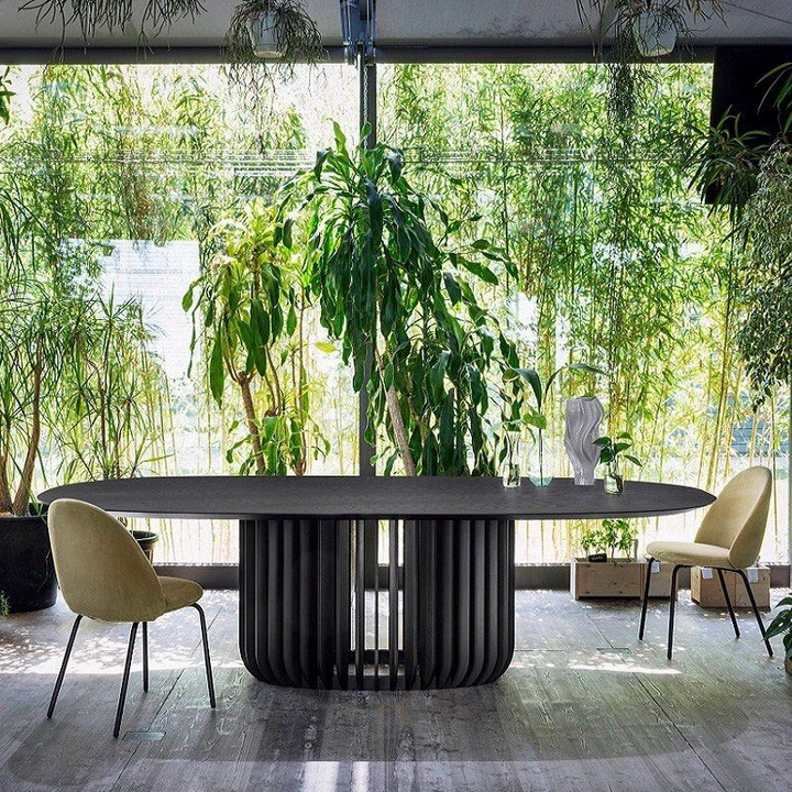 LUCAN Modern Solid Wood Round Dining Table