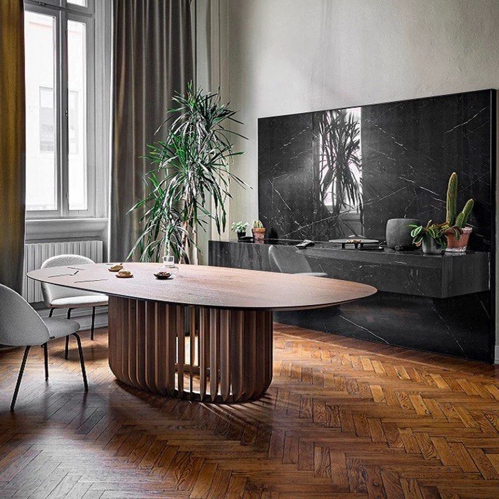 LUCAN Modern Solid Wood Round Dining Table