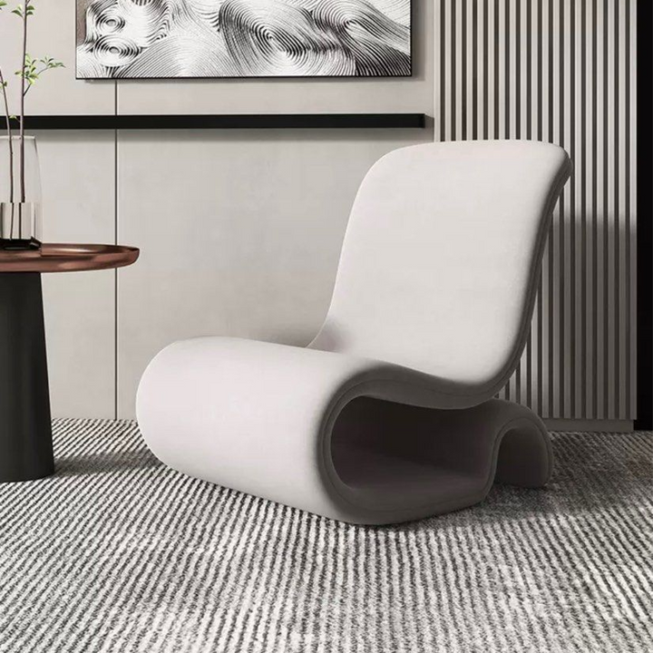 HOLLIS Modern Lounge Chair