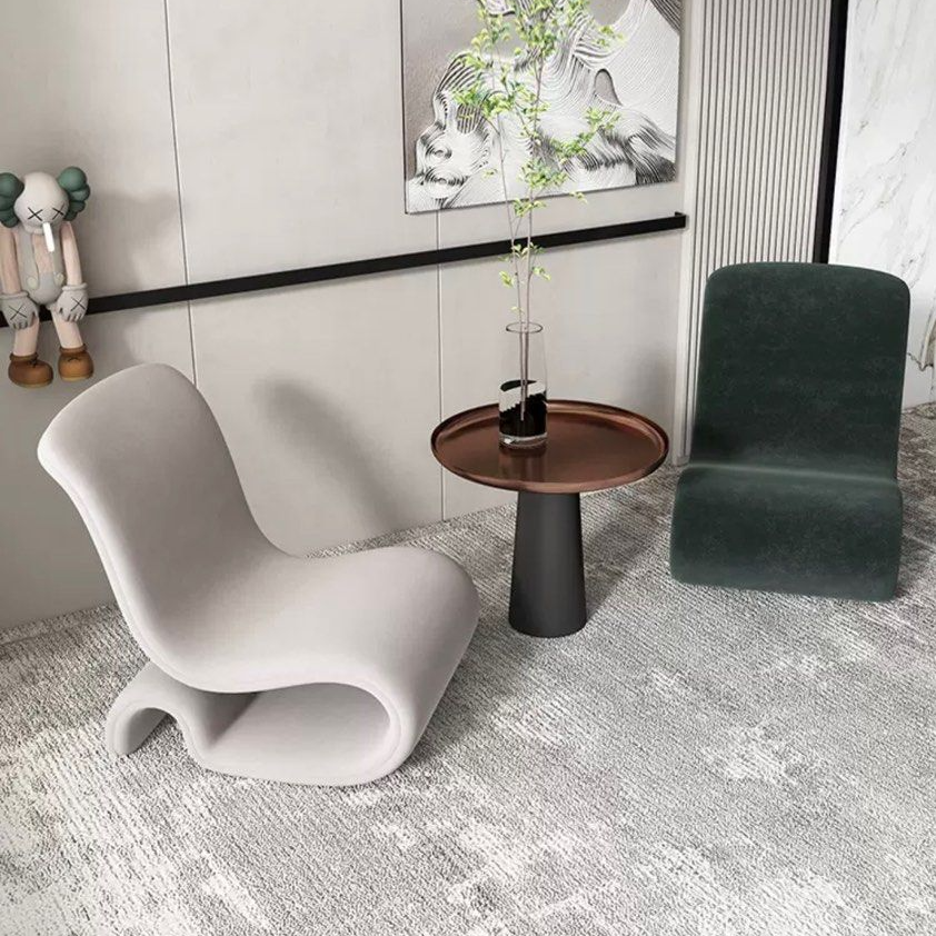 HOLLIS Modern Lounge Chair