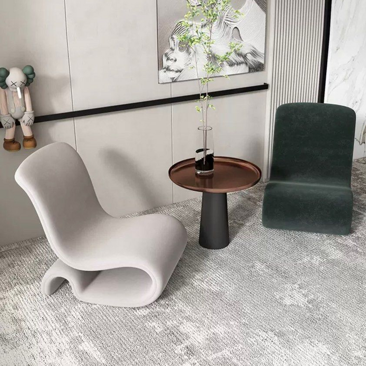 HOLLIS Modern Lounge Chair