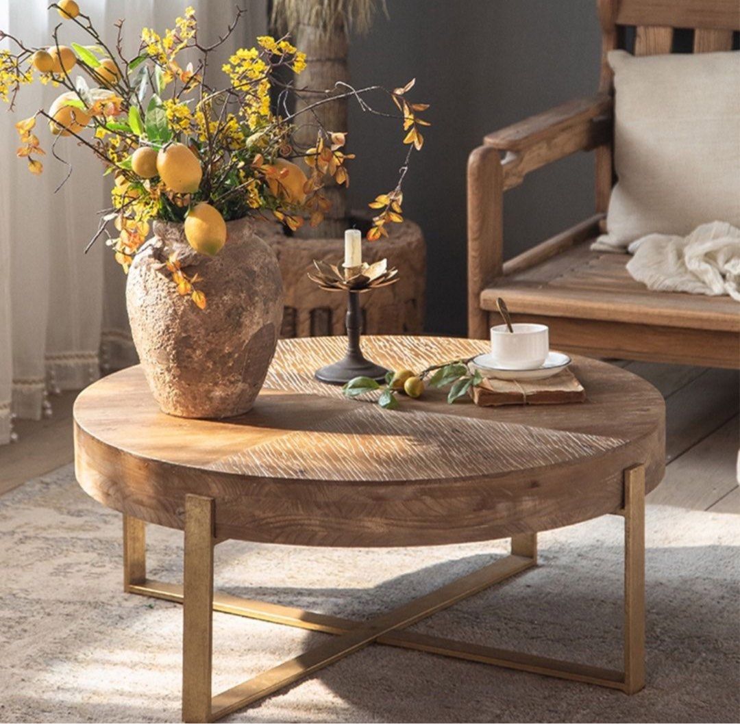 FARRELL Rustic Farmhouse Round Coffee Table