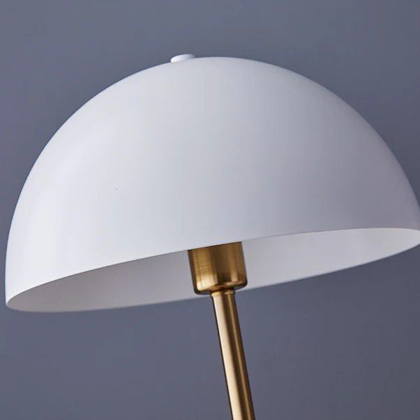 MAEST Solid Wood Table Lamp