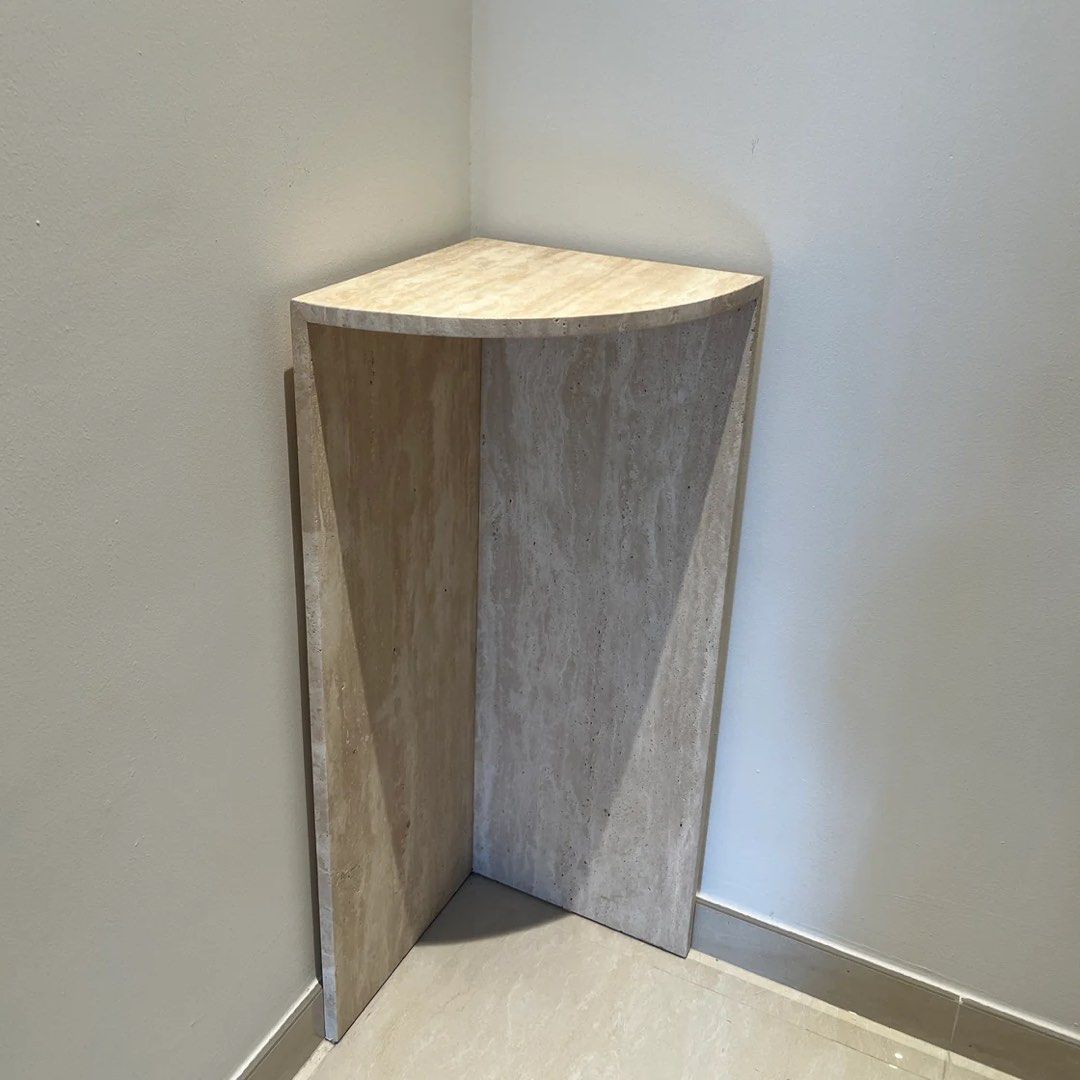 MEIRES Travertine Corner Table