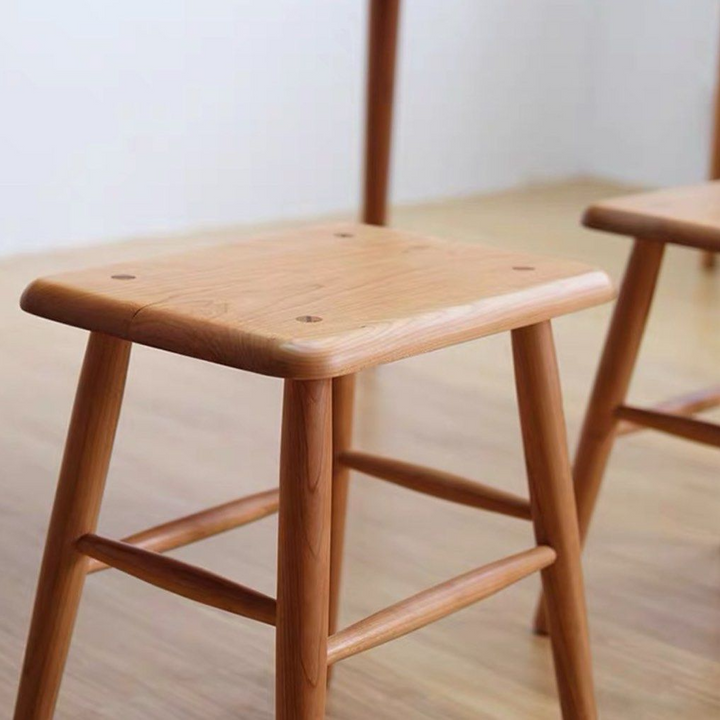 WREN Rectangular Solid Wood Stool