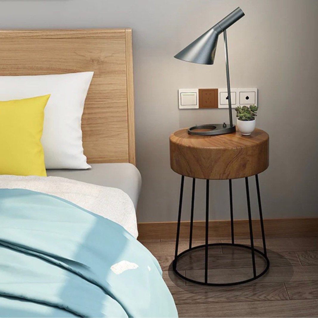 ALVAREZ Versatile Round Nightstand