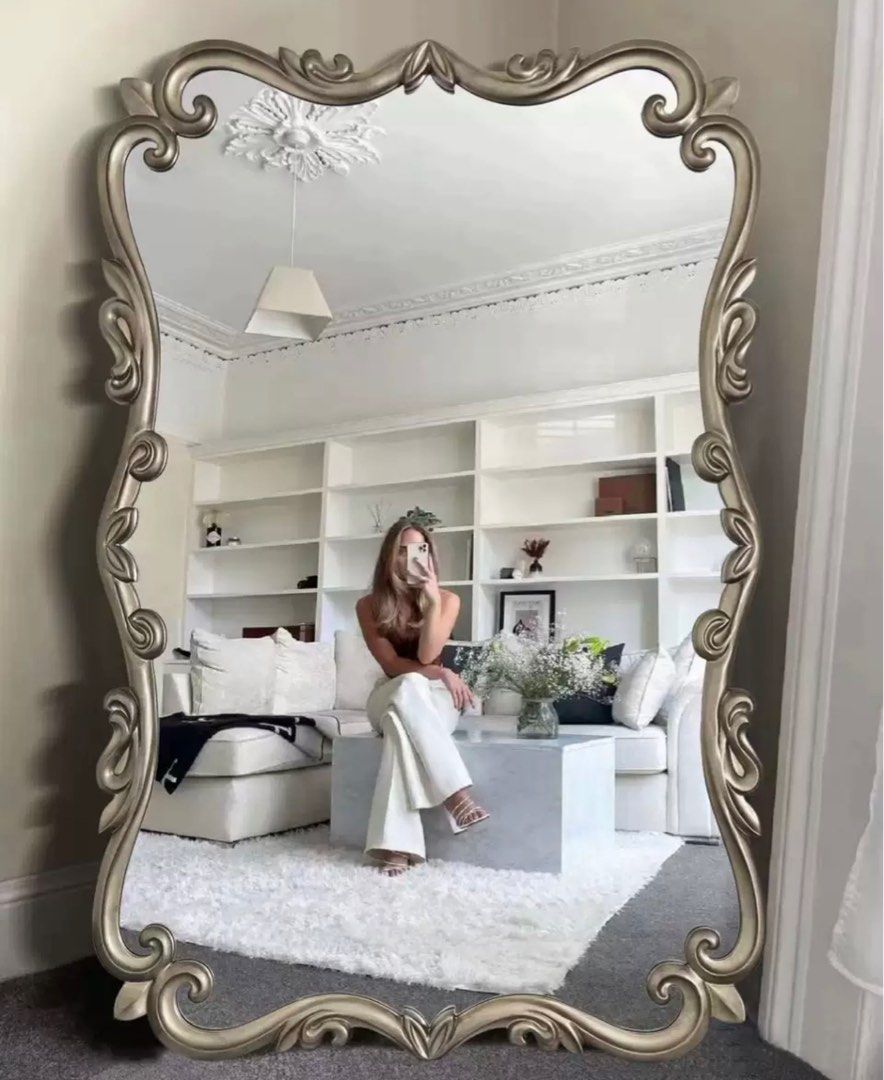 MISTLETE Vintage Wall Mirror - Radical Homes Singapore