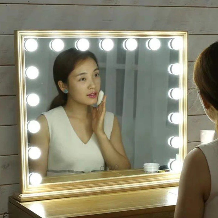 MORIE Solid Wood Spotlight Vanity Mirror