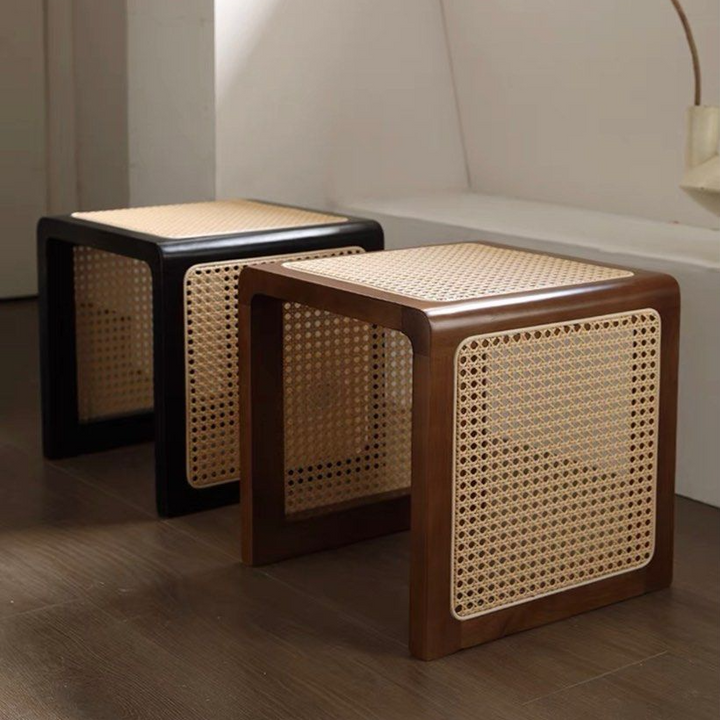 PETYR Rustic Rattan Side Table / Stool