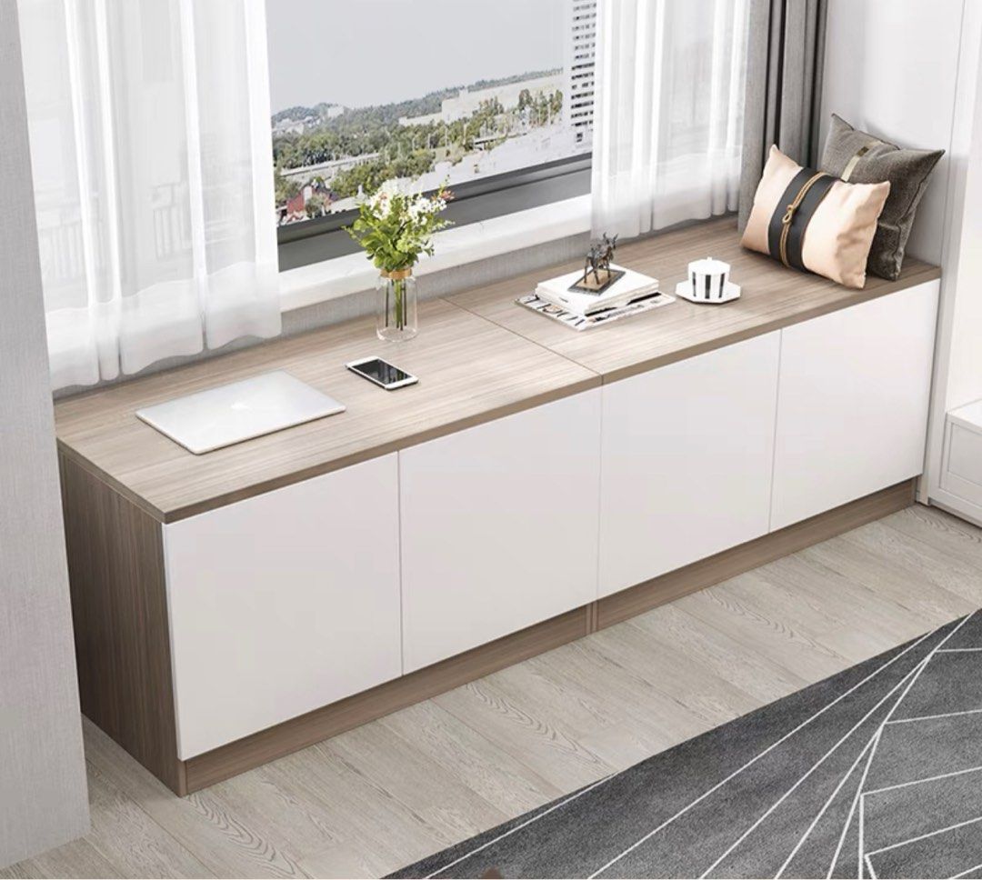 NIKO Bay Window Storage Ottoman