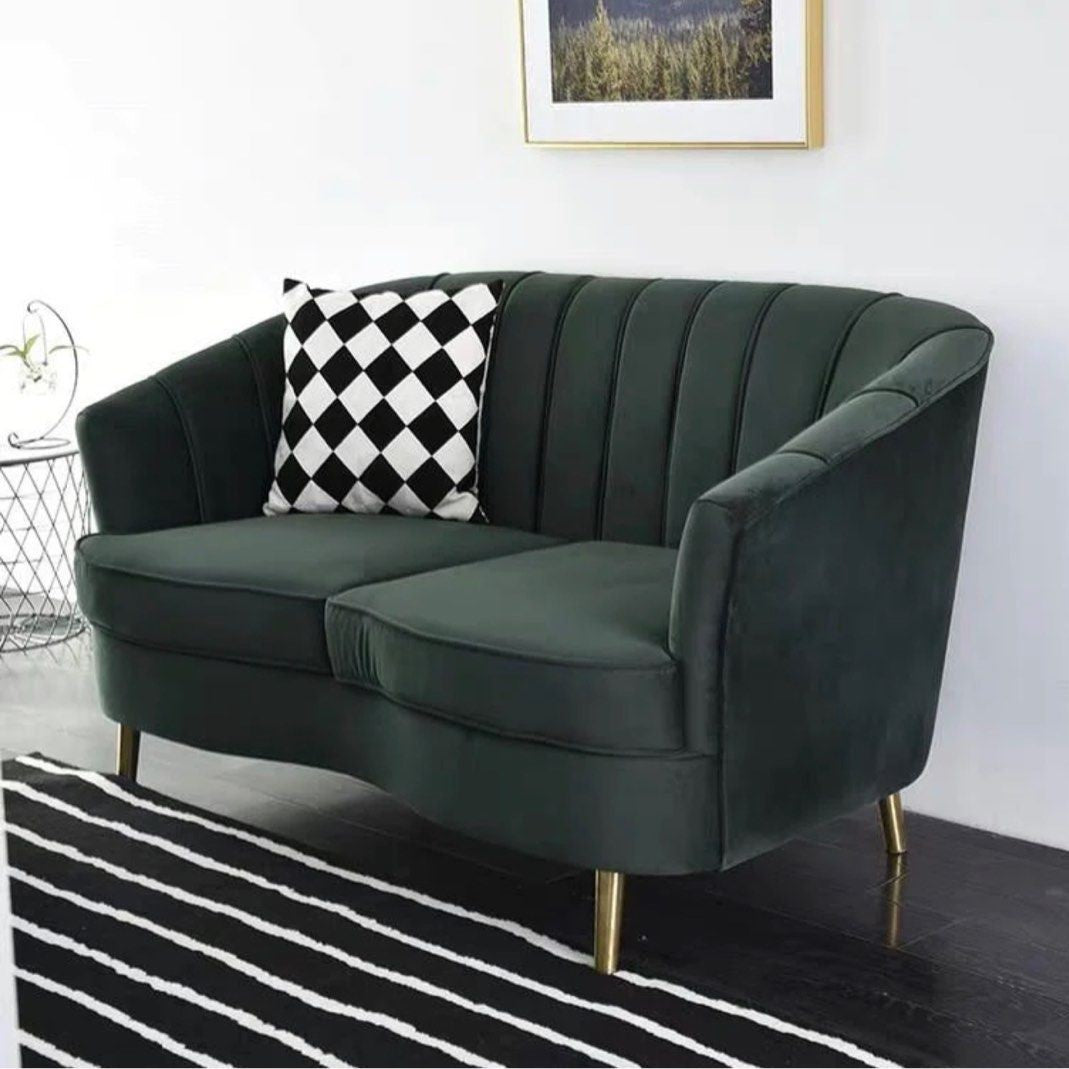 ODAVELLE Victorian Velvet Sofa