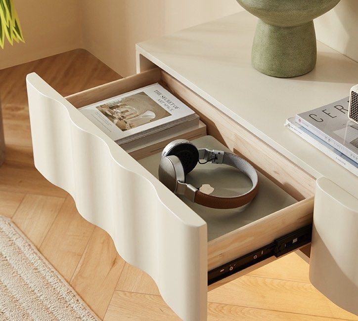 KARN Floating TV Console