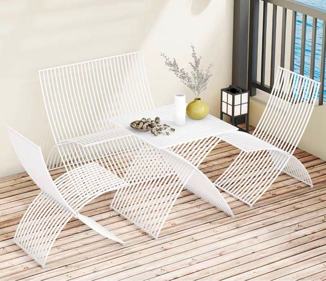 PRINE Modern Outdoor Table and Chair Set
