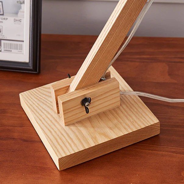 SINGH Solid Wood Table Lamp
