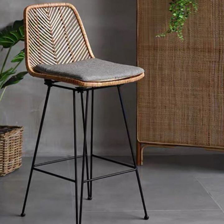 KIE Rustic Rattan Bar Stool