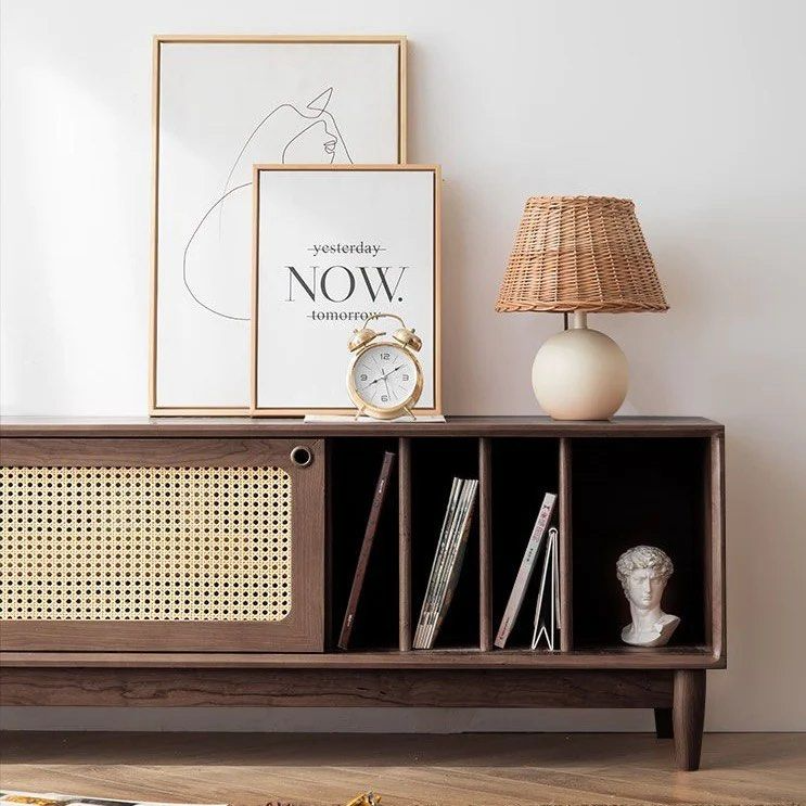 VINDO Retro Style TV Stand