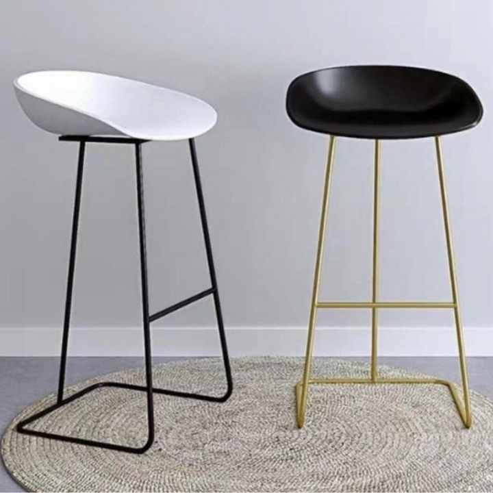 BESI Minimalistic Bar Stool