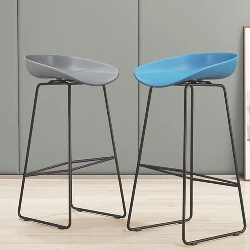 BESI Minimalistic Bar Stool