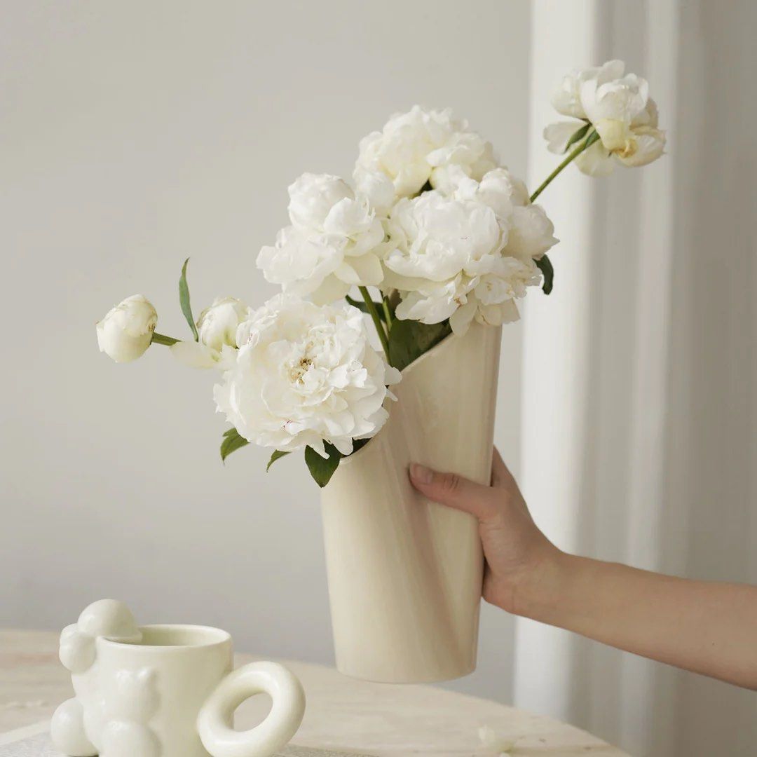 TAYLOR Ceramic Table Vase