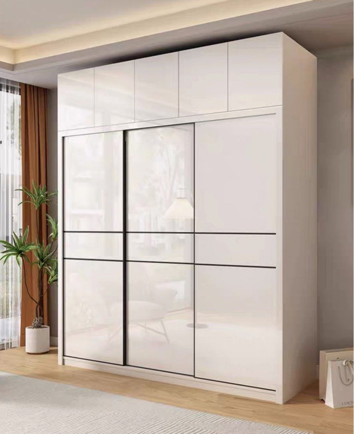 AUGUSTUS Modern Wardrobe