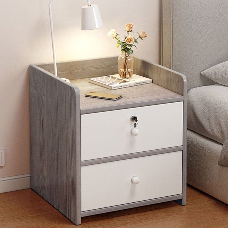 VENDE Bedside Table With Lock