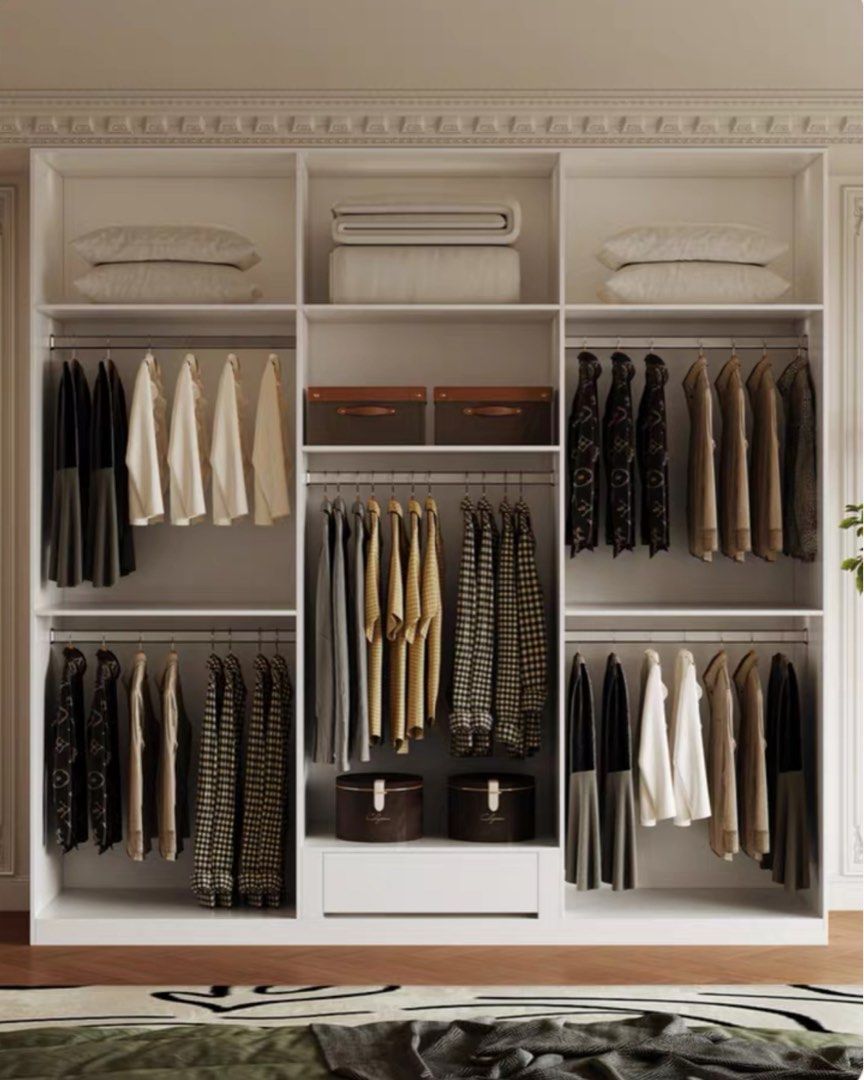 GAIUS Modern Wardrobe