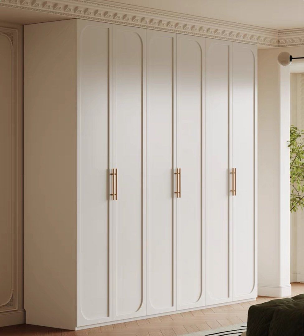 GAIUS Modern Wardrobe