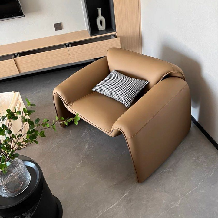 INDIRA Lounge Chair